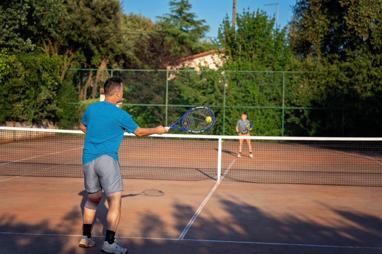 Guesthouse "Barboska" - Big Outdoor Swimming Pool & Private Tennis Court Vodnjan Dış mekan fotoğraf