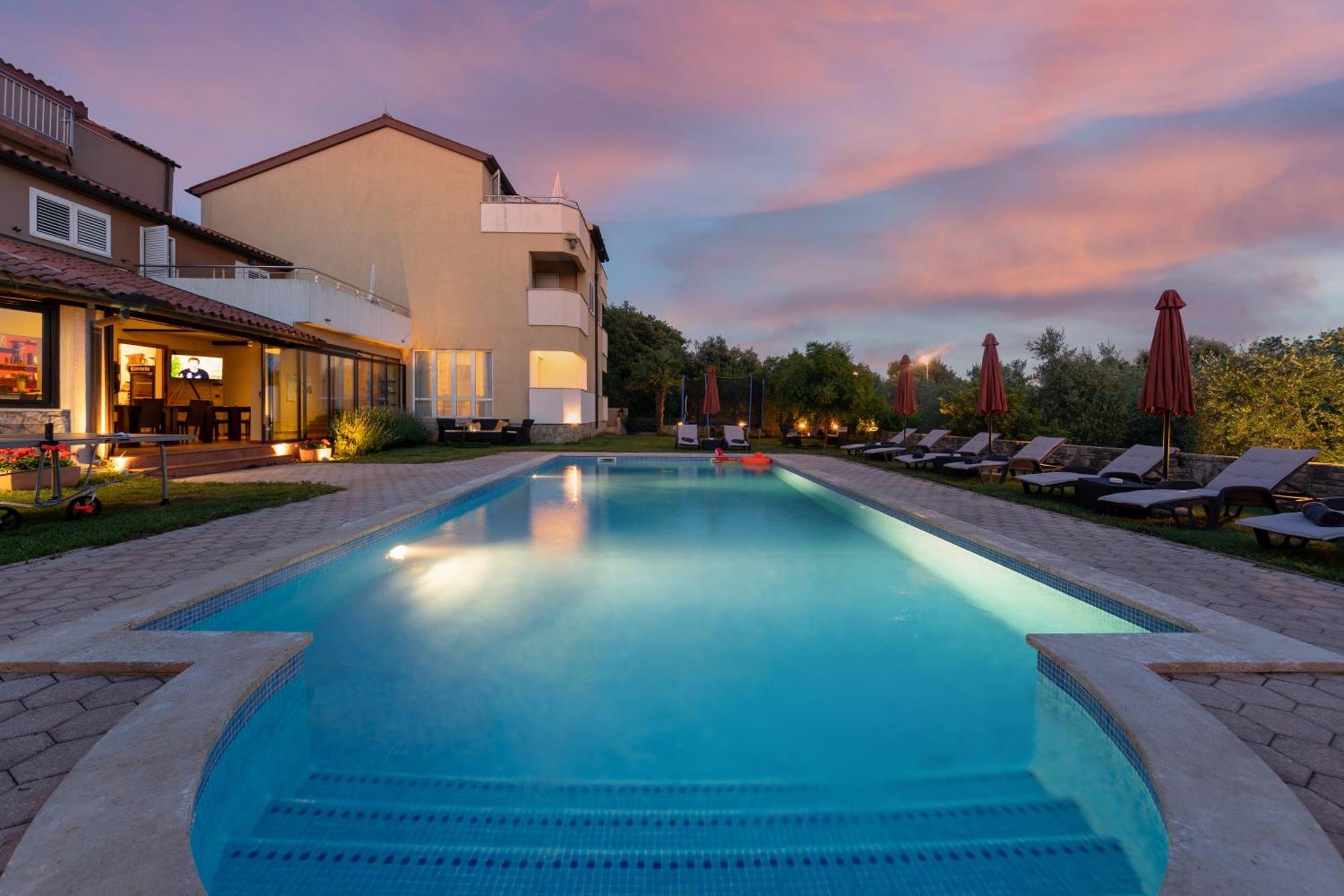 Guesthouse "Barboska" - Big Outdoor Swimming Pool & Private Tennis Court Vodnjan Dış mekan fotoğraf