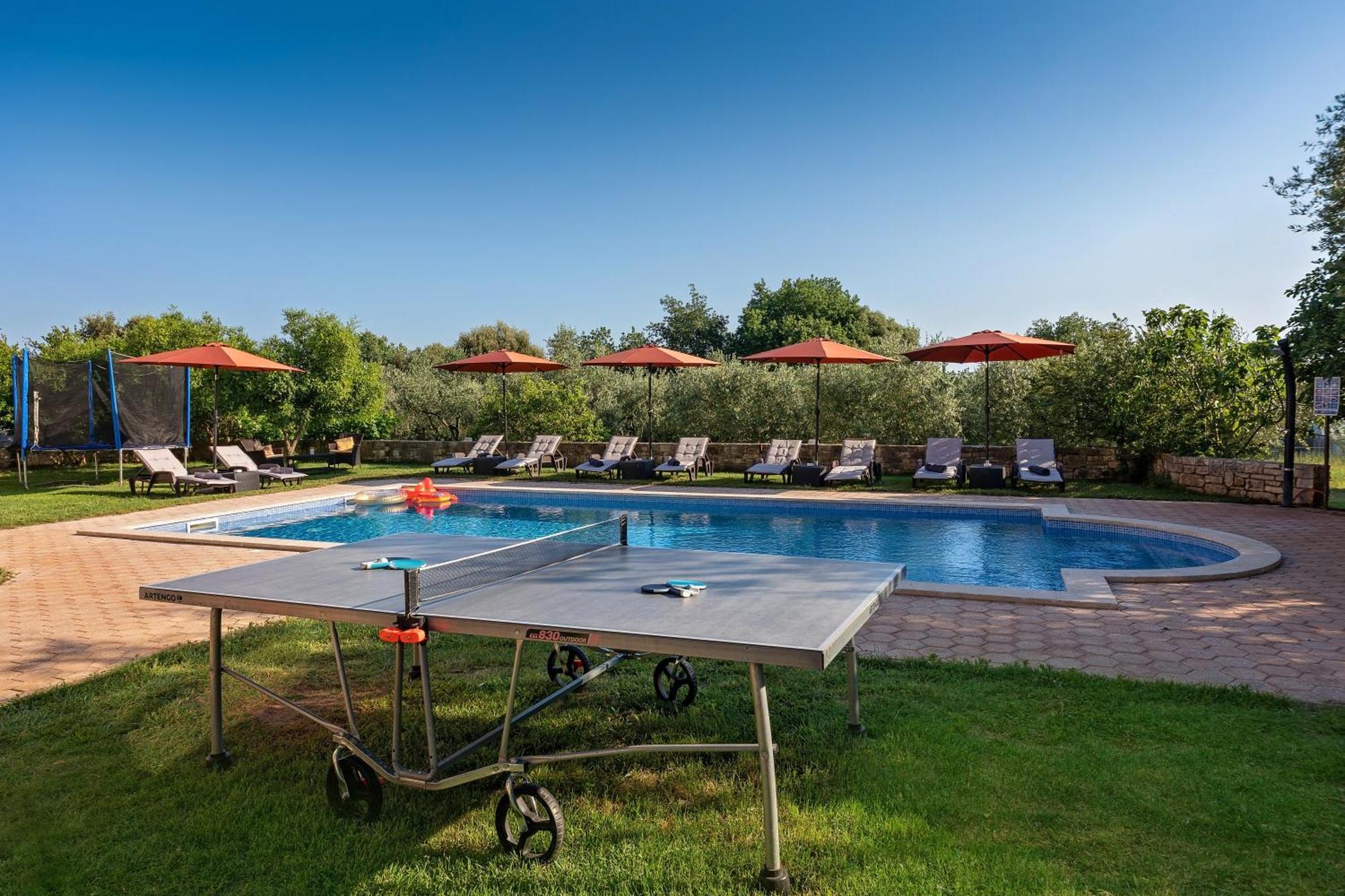 Guesthouse "Barboska" - Big Outdoor Swimming Pool & Private Tennis Court Vodnjan Dış mekan fotoğraf