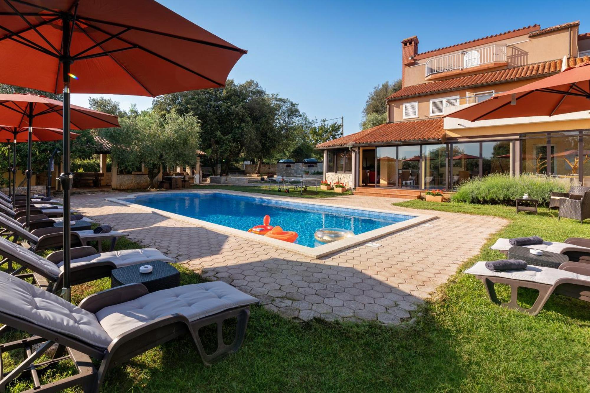 Guesthouse "Barboska" - Big Outdoor Swimming Pool & Private Tennis Court Vodnjan Dış mekan fotoğraf