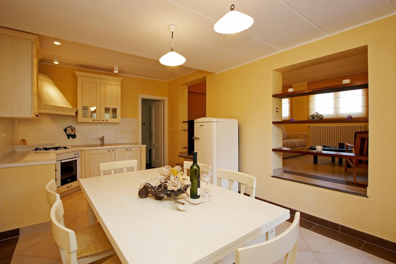 Guesthouse "Barboska" - Big Outdoor Swimming Pool & Private Tennis Court Vodnjan Oda fotoğraf
